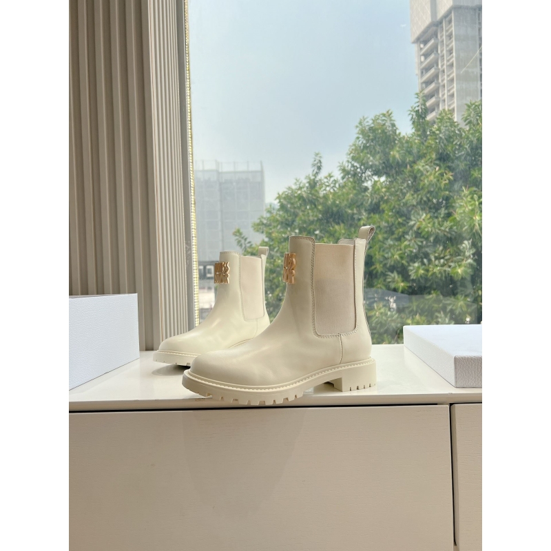 ch**an D*or boots